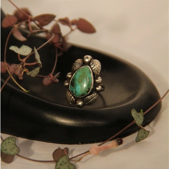 Jewelry - Vintage Sterling Silver Turquoise Leaf Statement Ring Size 6 Southwestern Boho